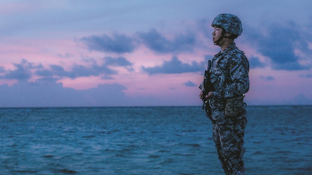 月滿(mǎn)邊關(guān)，守望團(tuán)圓